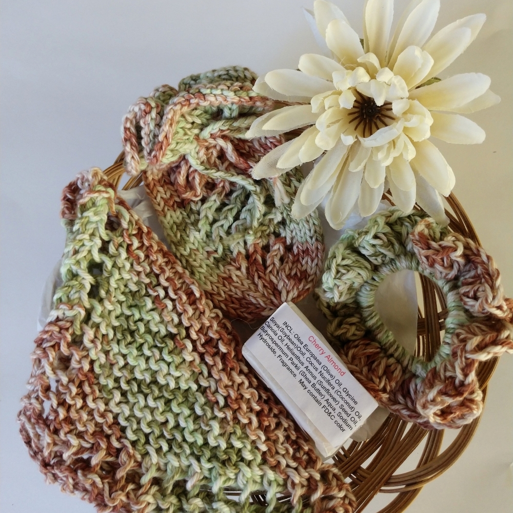 Hand Crafted Spa Gift Set Soap Saver Facecloth Scrunchy Bath Essential Essential - Picture 9 of 13